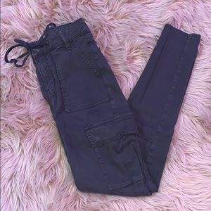 American Eagle High Rise Cargo Jean